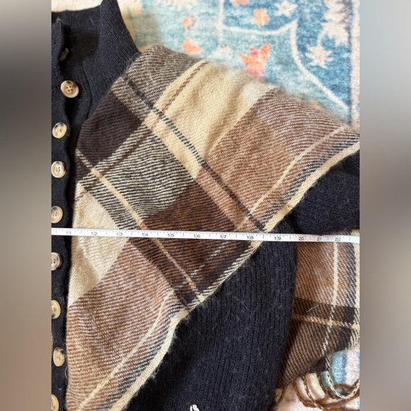 elomelo Plaid Button-Front Poncho Cape with Fringe Trim - Picture 13 of 16